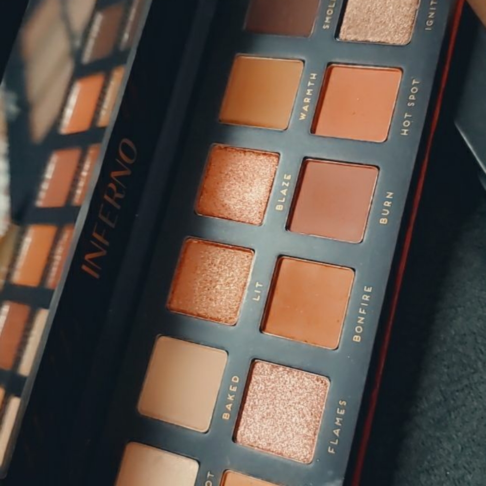 Makeup Bundle!๐๐
- Picture 4 of 6